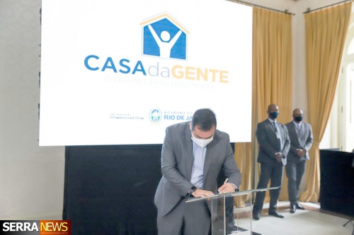  Prefeito André Português participa do lançamento do Programa Casa da Gente, que contempla Miguel Pereira com 200 casas populares 