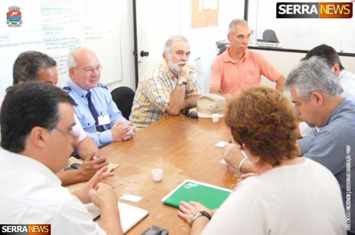 Comissão de usuários da Viação Útil se reúne com a empresa na sede da SMTUS
